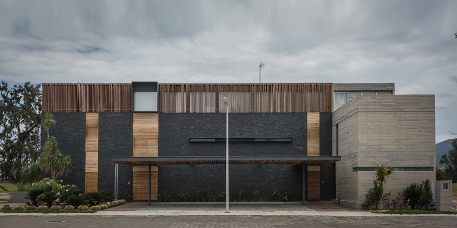 Lee más sobre el artículo Arquitectura local | Casa HS de Gaeta Springall Arquitectos
