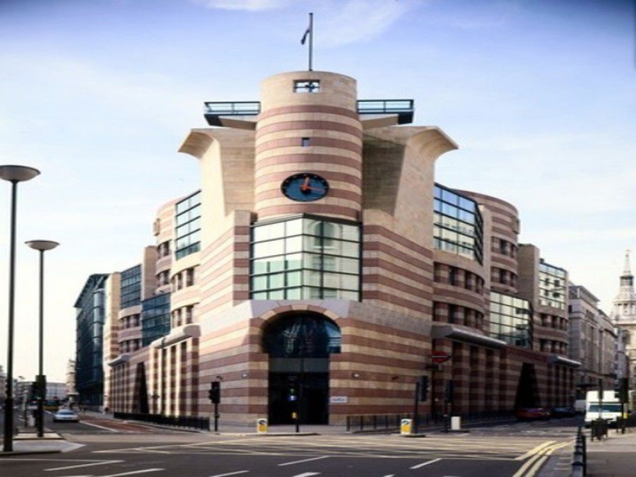 Lee más sobre el artículo Mies van der Rohe + James Stirling: Circling the Square