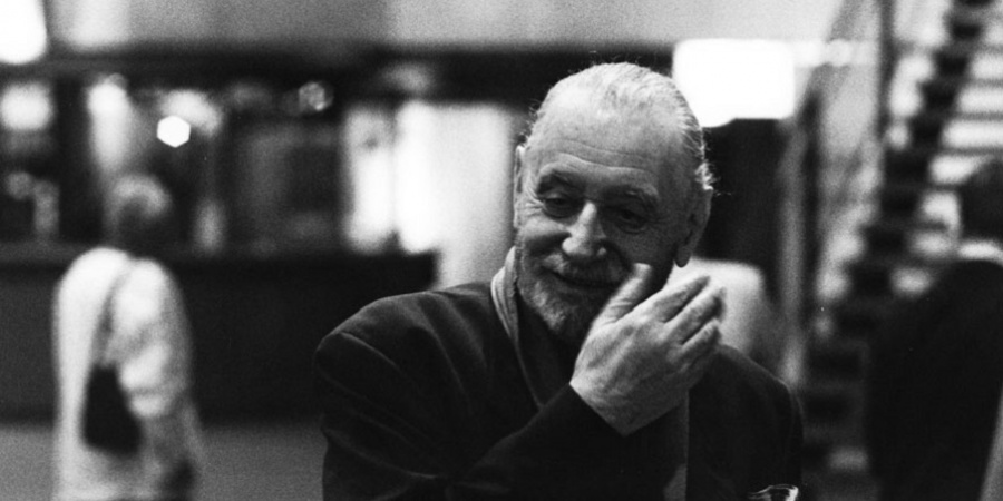 Lee más sobre el artículo Breve Historia | Ettore Sottsass