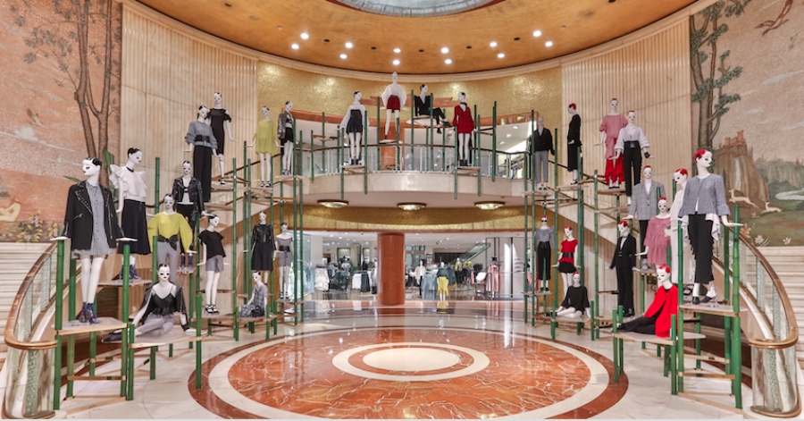 Lee más sobre el artículo Zara Milán estrena escenarios diseñados por el arquitecto Matteo Thun
