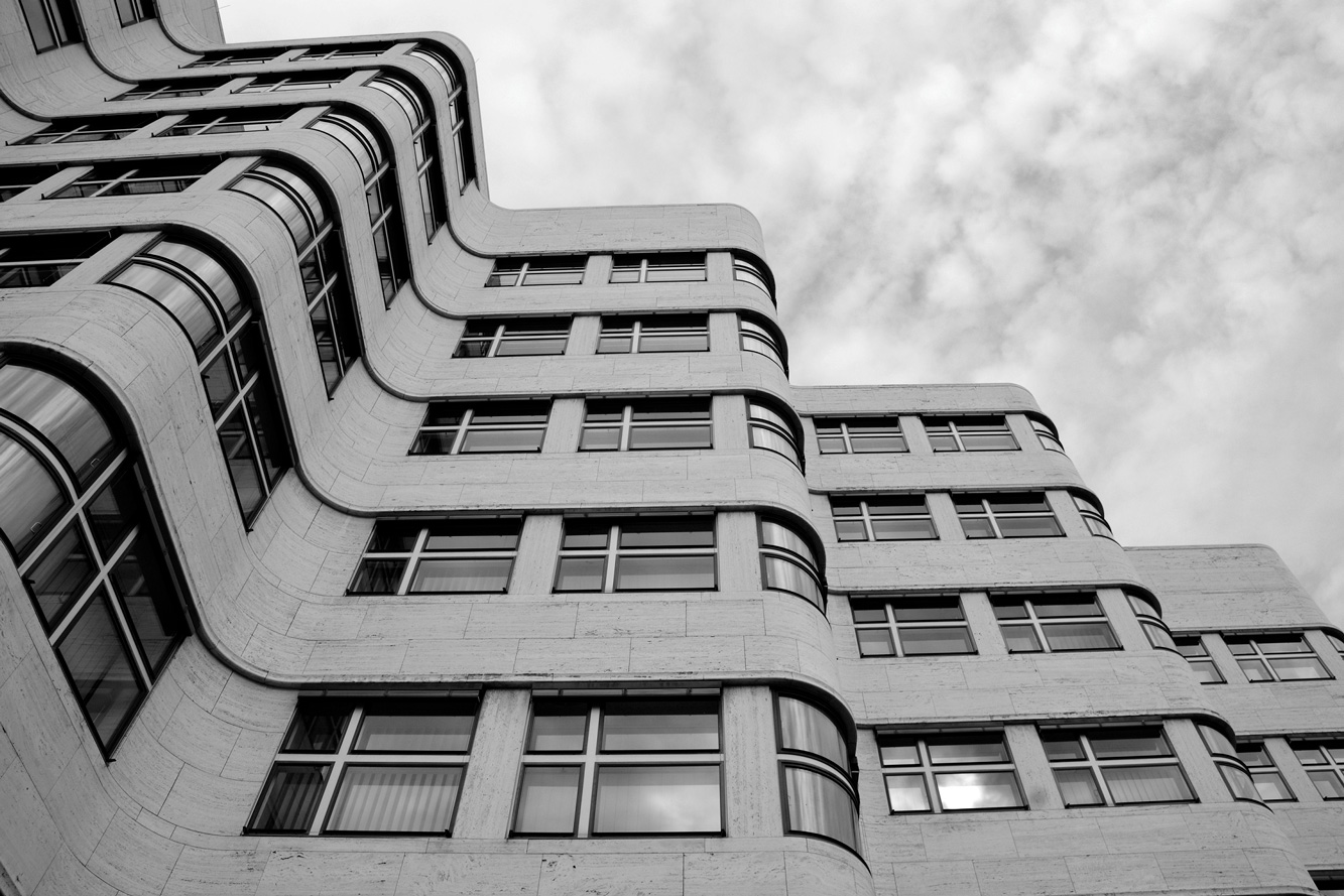 detalle del edificio de la Bauhaus