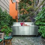 La versatilidad y calidad de una cocina al aire libre: Cocina Atelier por Abimis