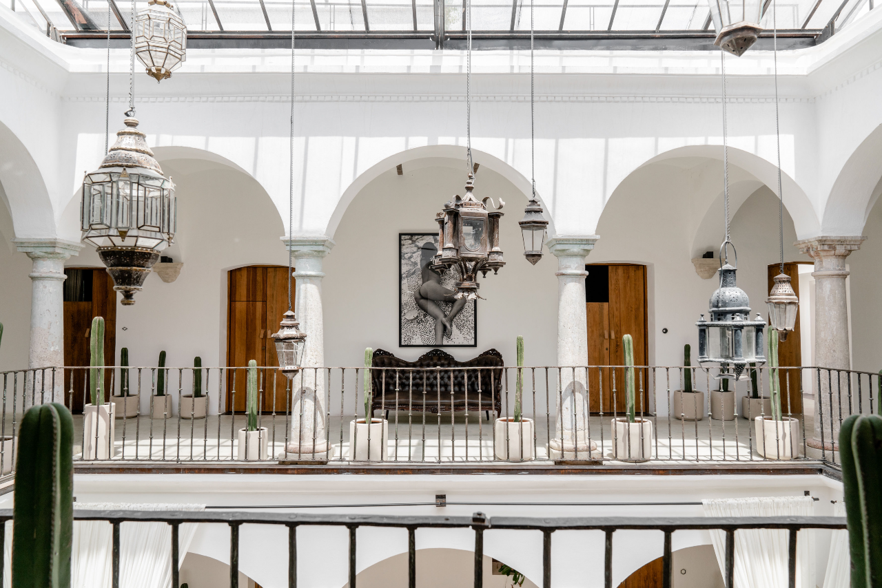 diseñador Final residuo Entre el estilo bohemio y artsy: Hotel sin Nombre por João Boto Caeiro en  el Centro Histórico de Oaxaca - Glocal