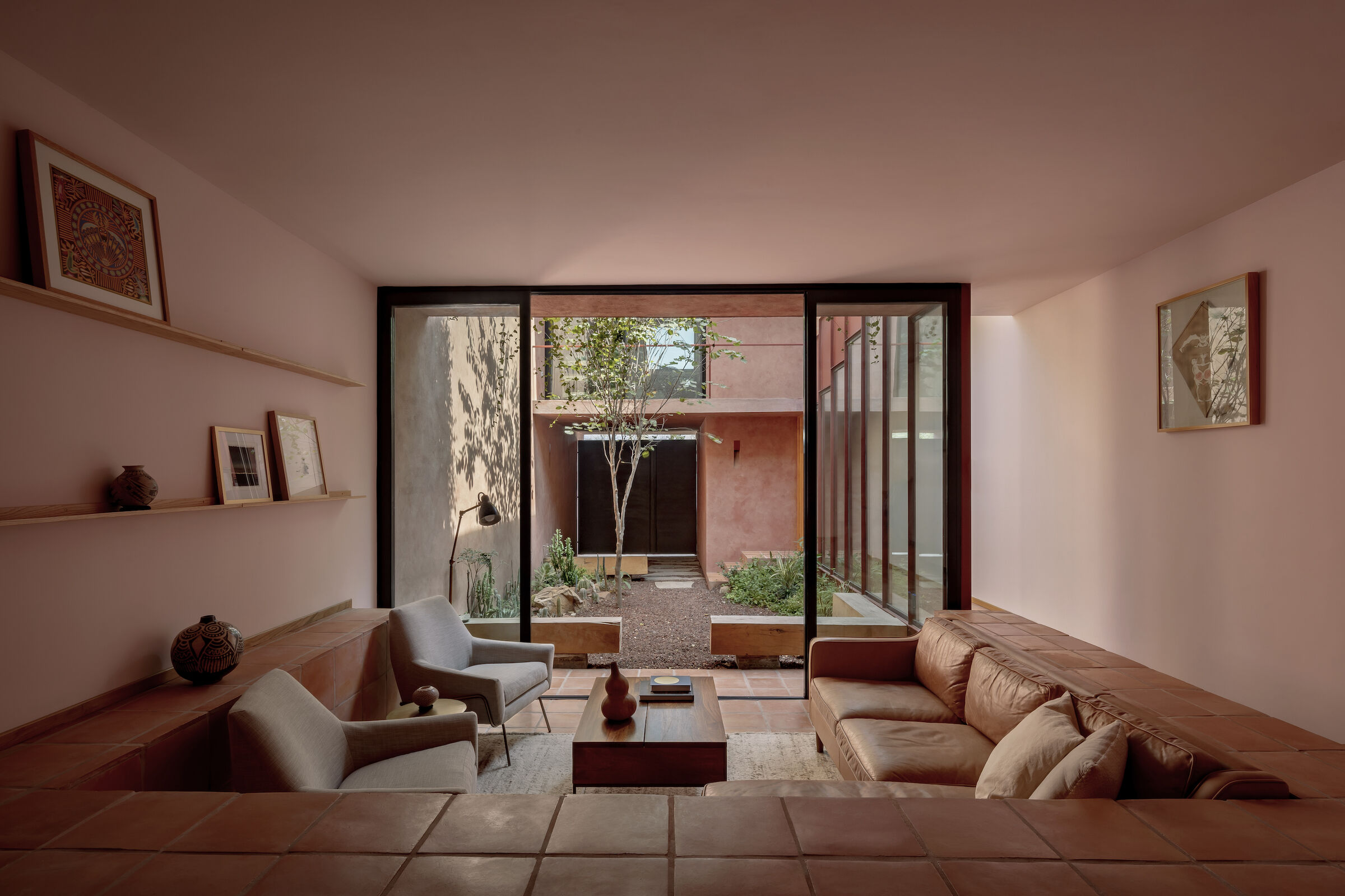 Lee más sobre el artículo Casa Ederlezi | Práctica Arquitectura | Monterrey, Nuevo León