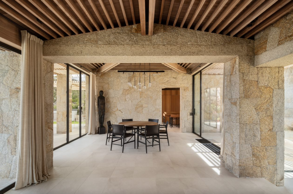 Villa S