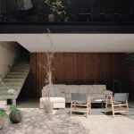 Casa TH: arquitectura subterránea y luz natural