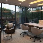 Oficinas Palmas: interiorismo corporativo cálido y atemporal