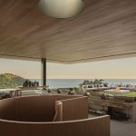 Casa Bravíssima: arquitectura entre bosque y océano