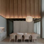 Departamento K: madera, luz y continuidad para una vivienda atemporal
