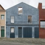 Blue House: la belleza en la imperfección